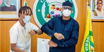 BBNaija Why Nigerians Critized Ogun Governor for Showering Gifts on Laycon