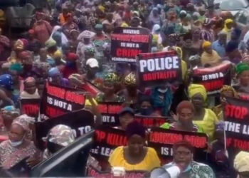 #EndSARS Mothers Join Protest in Lagos
