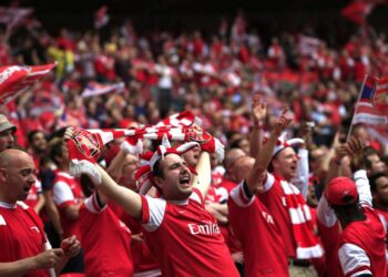 UK government plans to have fans back at stadiums before Christmas