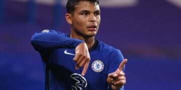 Chelsea and Thiago Silva in talks over contract extension