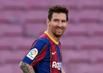 Messi eclipse Pele’s record of 643 goals as Barcelona draw Valencia 2 – 2
