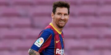 Messi eclipse Pele’s record of 643 goals as Barcelona draw Valencia 2 – 2