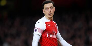 Arsenal fan urges Mikel Arteta to bring back Mesut Ozil