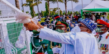 Armed Forces Day Buhari Embarrassed As Pigeons Refuse To Fly