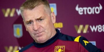 ‘I don’t think it’s a penalty’ – Aston Villa boss Dean Smith criticise spot-kick awarded to Man Utd