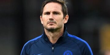 Blues boss Frank Lampard vows to repay Chelsea fans over supportive banner
