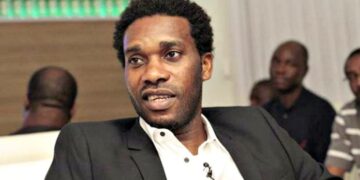 Jay Jay Okocha backs Mesut Ozil to shine at Fenerbahce, says he is pleased to be the midfielder’s idol
