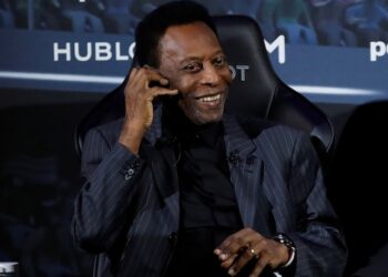 Pele denies updating his bio after Cristiano Ronaldo toppled him