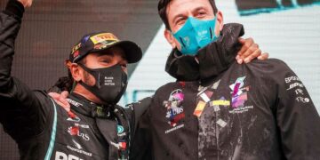 Mercedes boss Toto Wolff upbeat about sealing Hamilton deal