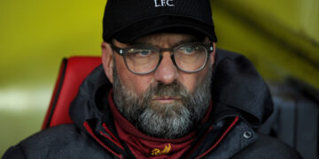 ‘I’m not Sir Alex Ferguson, I don’t try mind games’ – Klopp claps back at Mark Clattenburg