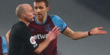 Mike Dean will not officiate a Premier League game this weekend