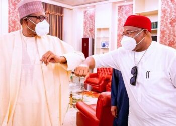 Buhari, Uzodinma in Closed Door Meeting