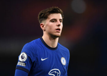 Mason Mount penalty rescues a point at St Mary as Chelsea remain unbeaten