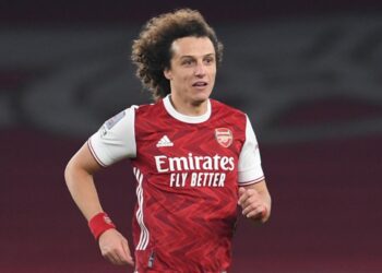 Arsenal delay opening new contract talks with David Luiz