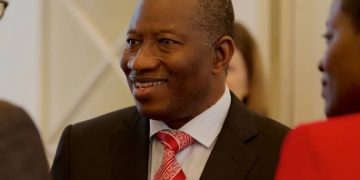 Jonathan Hosts Gambian Political Class in Abuja