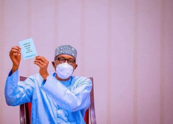 Buhari, Osinbajo Recieve COVID-19 Vaccine [PHOTOS]
