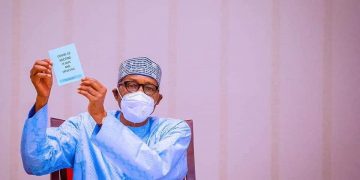 Buhari, Osinbajo Recieve COVID-19 Vaccine [PHOTOS]