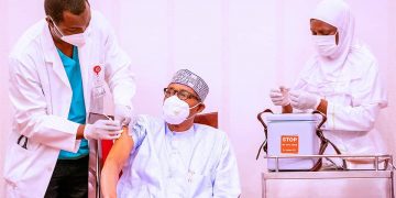 JUST IN: Buhari, Osinbajo Receive COVID-19 Vaccine