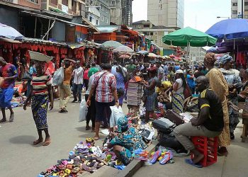 FCTA Warns Against Trading On Road Shoulders, Corridors Across City