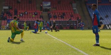Ivorian star becomes first Premier League player not to take a knee