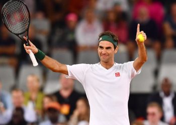 Roger Federer set for return against Dan Evans