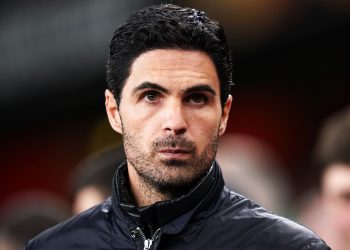 Mikel Arteta reacts to sloppy defending from Arsenal in Europa League win