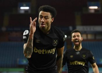 Manchester United to offer Jesse Lingard new contract