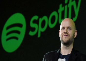 Spotify owner Daniel Ek to the rescue as Arsenal fans grow wary of Kroenke