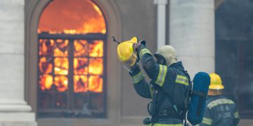 More Damages Done As Cape Town Fire Continues To Spread