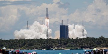 China Becomes Second Nation in History To Land Spacecraft on Mars