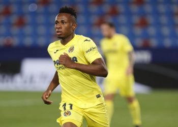 Chukwueze joins trophy celebration train with compatriots after Europa League triumph