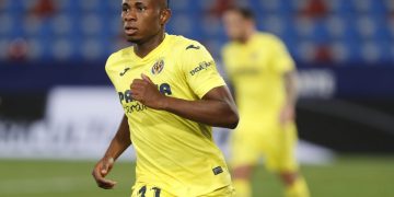 Chukwueze joins trophy celebration train with compatriots after Europa League triumph