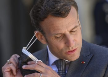 Open Letter In France Warns Of Impending Civil War