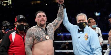 Andy Ruiz pulls through an early scare to defeat Arreola in comeback fight