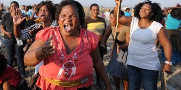 COVID-19: Nigerians React as FG Shuts Bars, Night Clubs, Recreational Centres Indefinitely