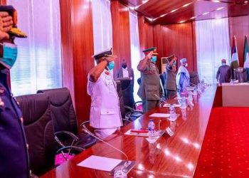 Buhari, Security Chiefs in Meeting at Villa