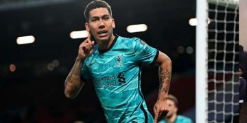 Pressure on Chelsea, Leicester City as Liverpool beat Man Utd to boost top-four hopes