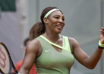 Serena Williams crash out of French Open