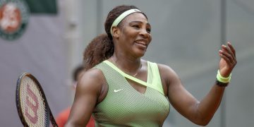 Serena Williams crash out of French Open