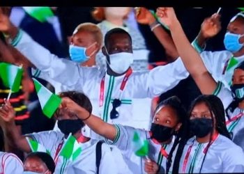 Tokyo 202O Opening Ceremony: Team Nigeria Style In All White ‘Kaftan’