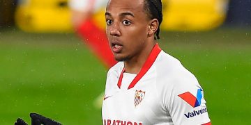 Chelsea holds talks with Sevilla over highly rated defender