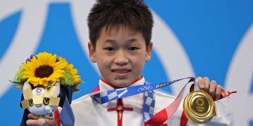 Tokyo 2020: 14-Year-Old Athlete Wins Gold In Diving