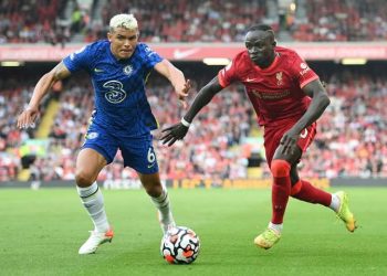 EPL: 10-man Chelsea Hold Liverpool At Anfield