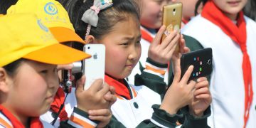 China To Curb Internet Addiction Among Children