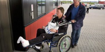 WCQ: Louis van Gaal To Coach Netherlands In Wheelchair After Cycling Accident