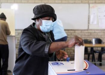 South Africans Vote In Local Polls To Challenge Ruling ANC