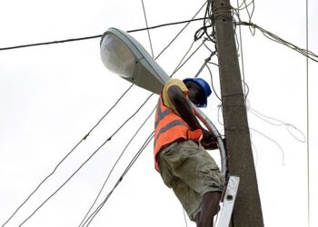 Nigerians Complained More About Electricity, Banking, Aviation In 2021— Consumer Protection Commission