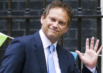 UK To Scrap Red List, Replace With Testing For Fully Vaccinated Persons