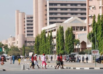 Nigeria: Unvaccinated Civil Servants Denied Access Into Federal Secretariat