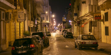 Tunisia: Night Curfew Takes Effect Amid Political Tensions